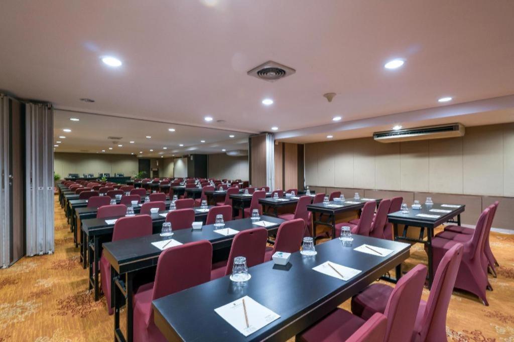 Sofyan Hotel Cut Meutia Jakarta Kültér fotó